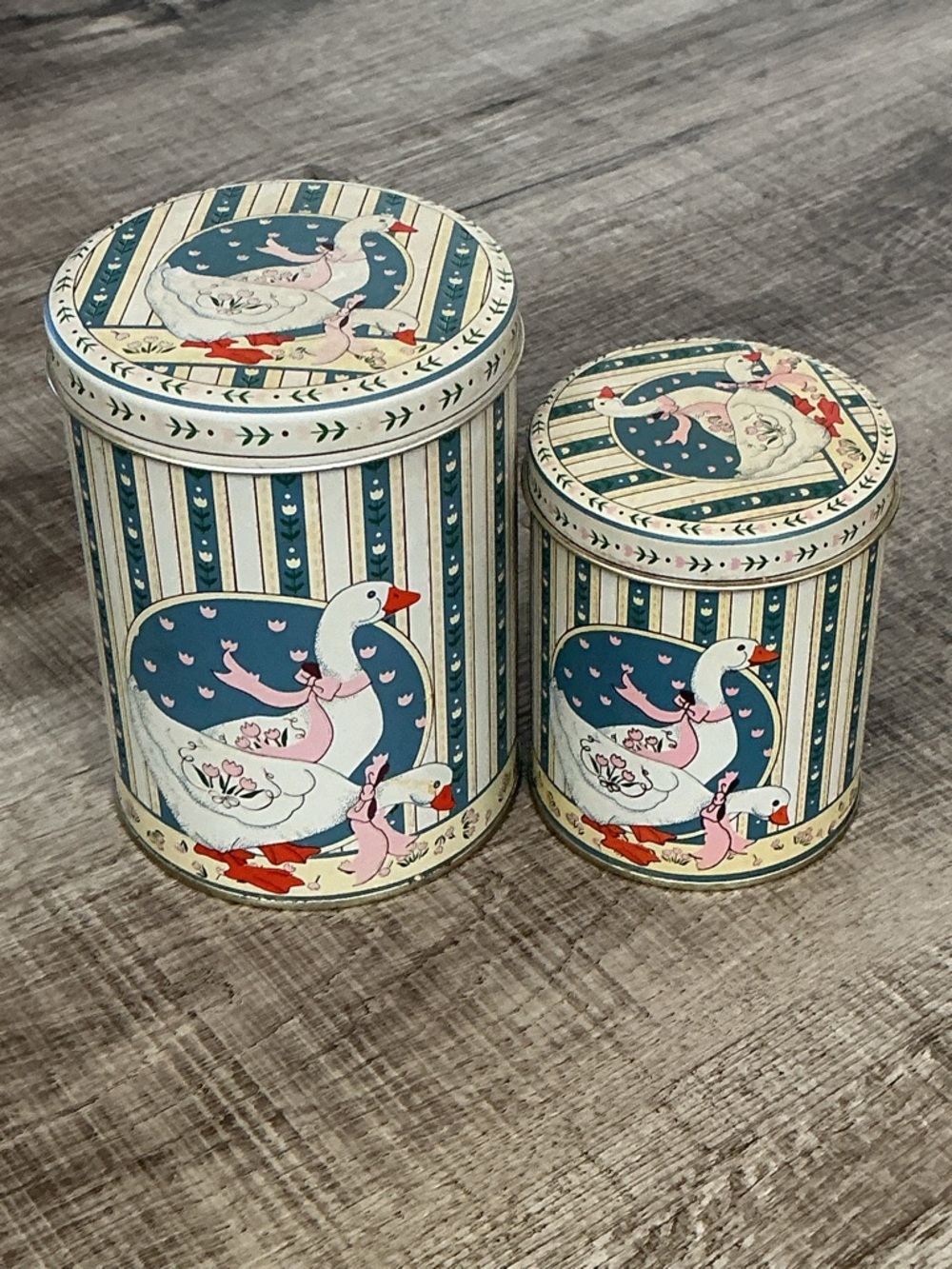 Vintage Goose Pattern Nesting Tin Canister Set - Blue and Cream